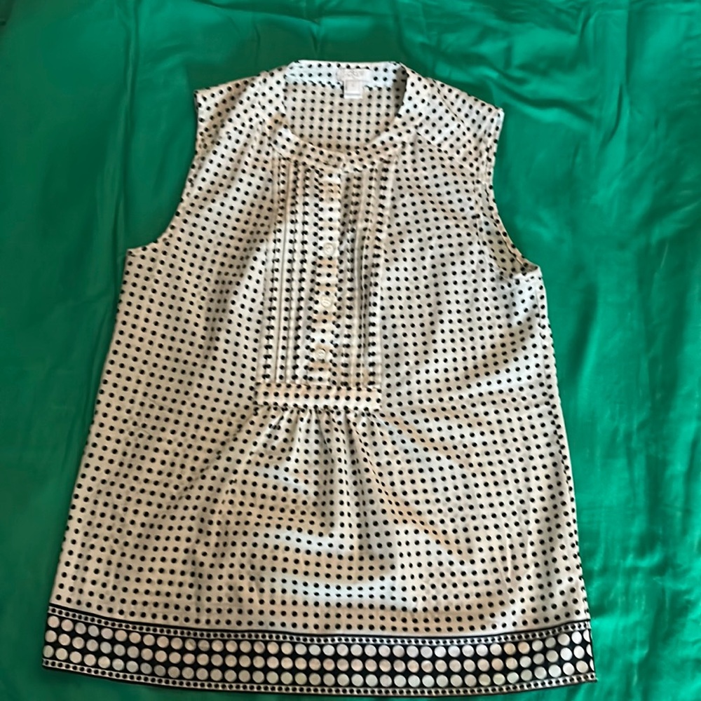 Women’s dress shirt